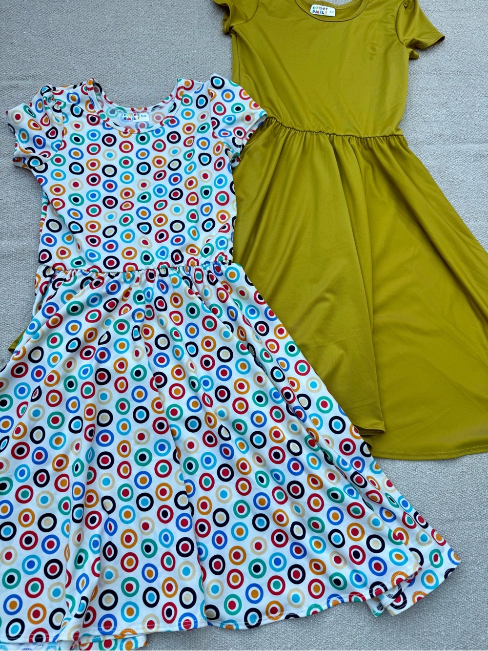 Dot Dot Smile Multicolor Circle Print & Olive Green Girls' Short Sleeve Dresses
